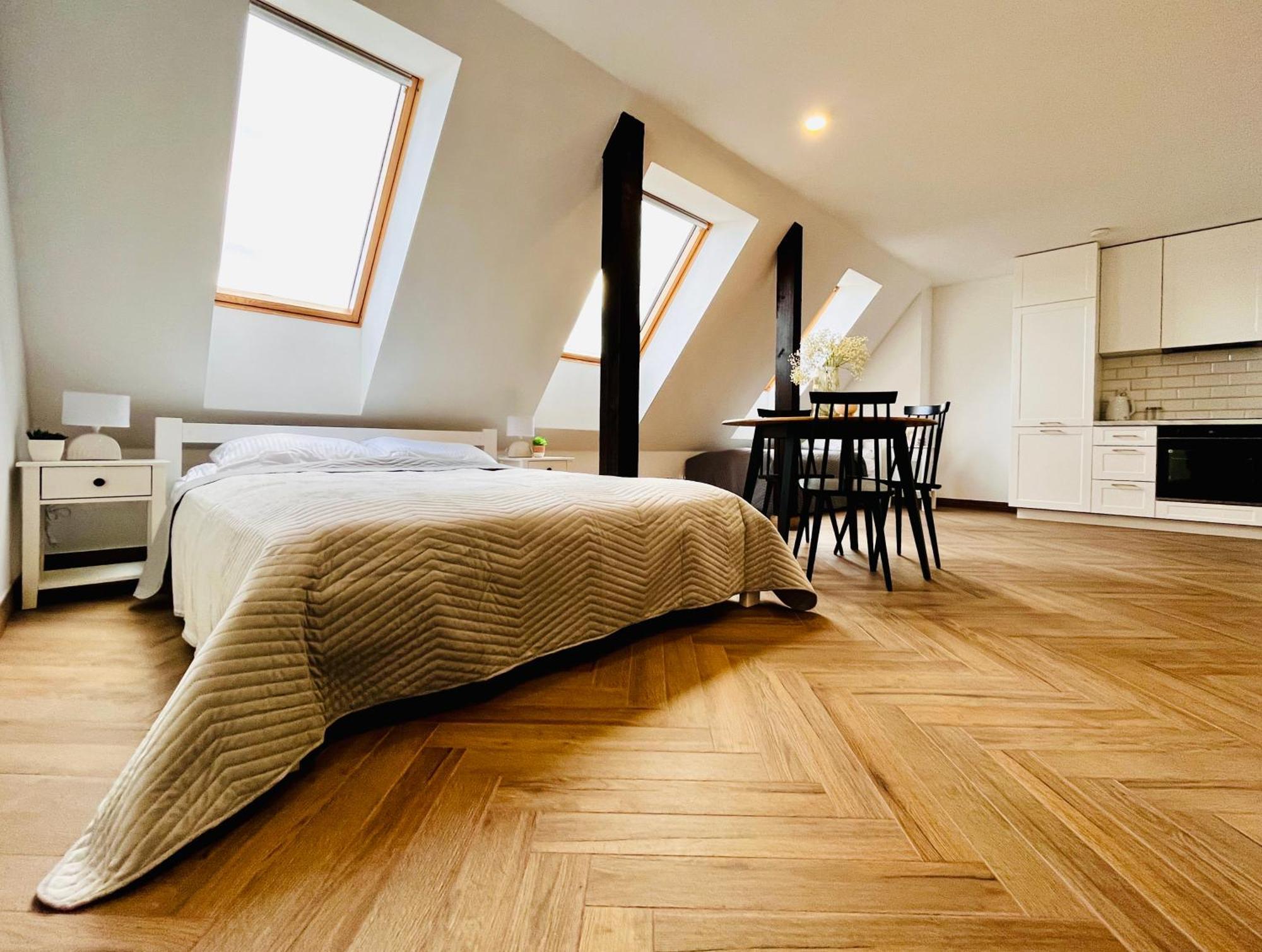 Apartamenty Kamienica Centrum - 1 Maja Lubin  Luaran gambar